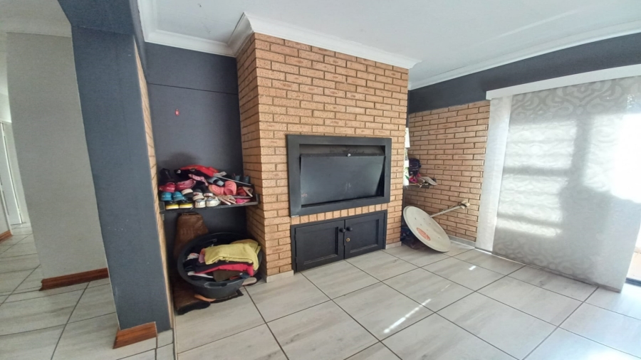 3 Bedroom Property for Sale in Baillie Park North West
